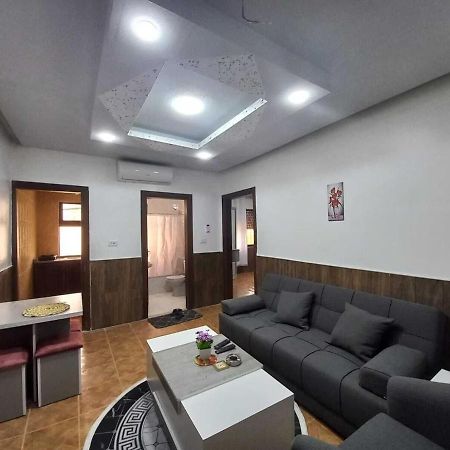 Al-Nujoom Hotel Suites 암만 외부 사진