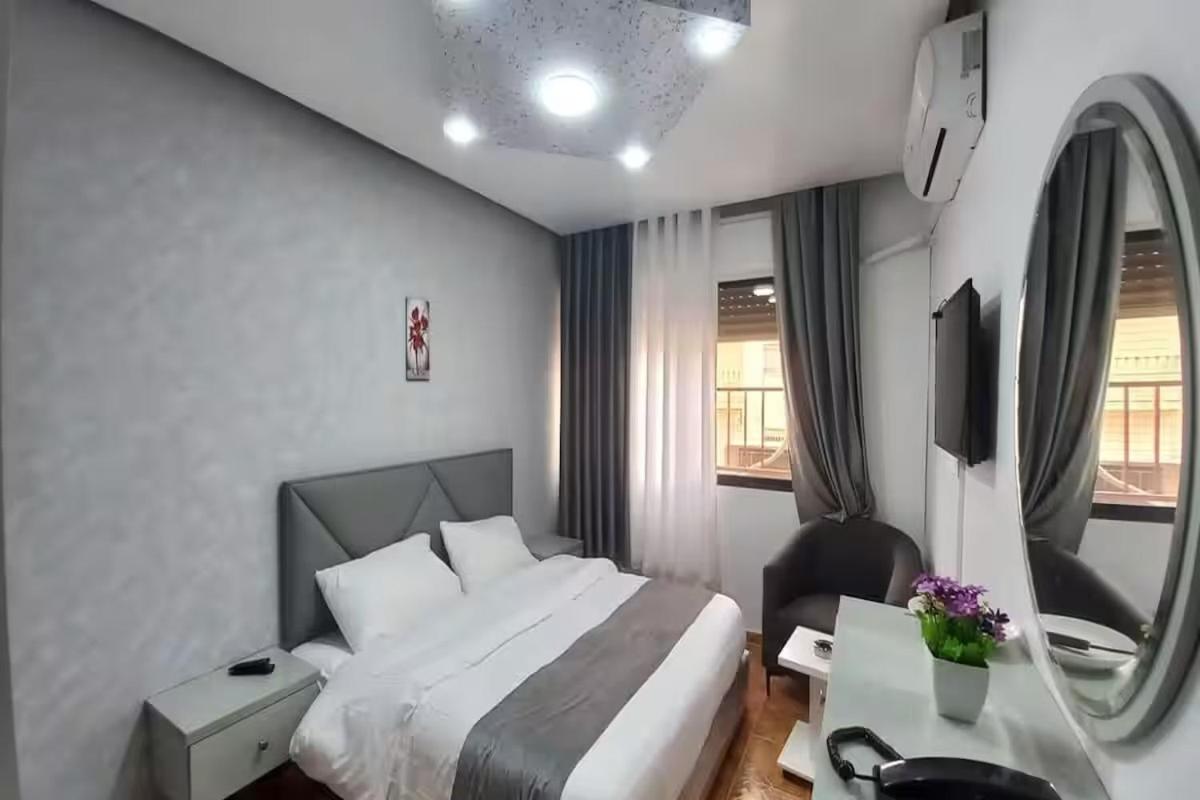 Al-Nujoom Hotel Suites 암만 외부 사진