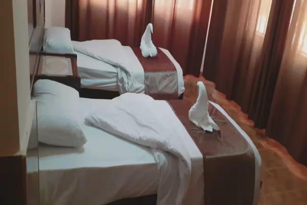 Al-Nujoom Hotel Suites 암만 외부 사진