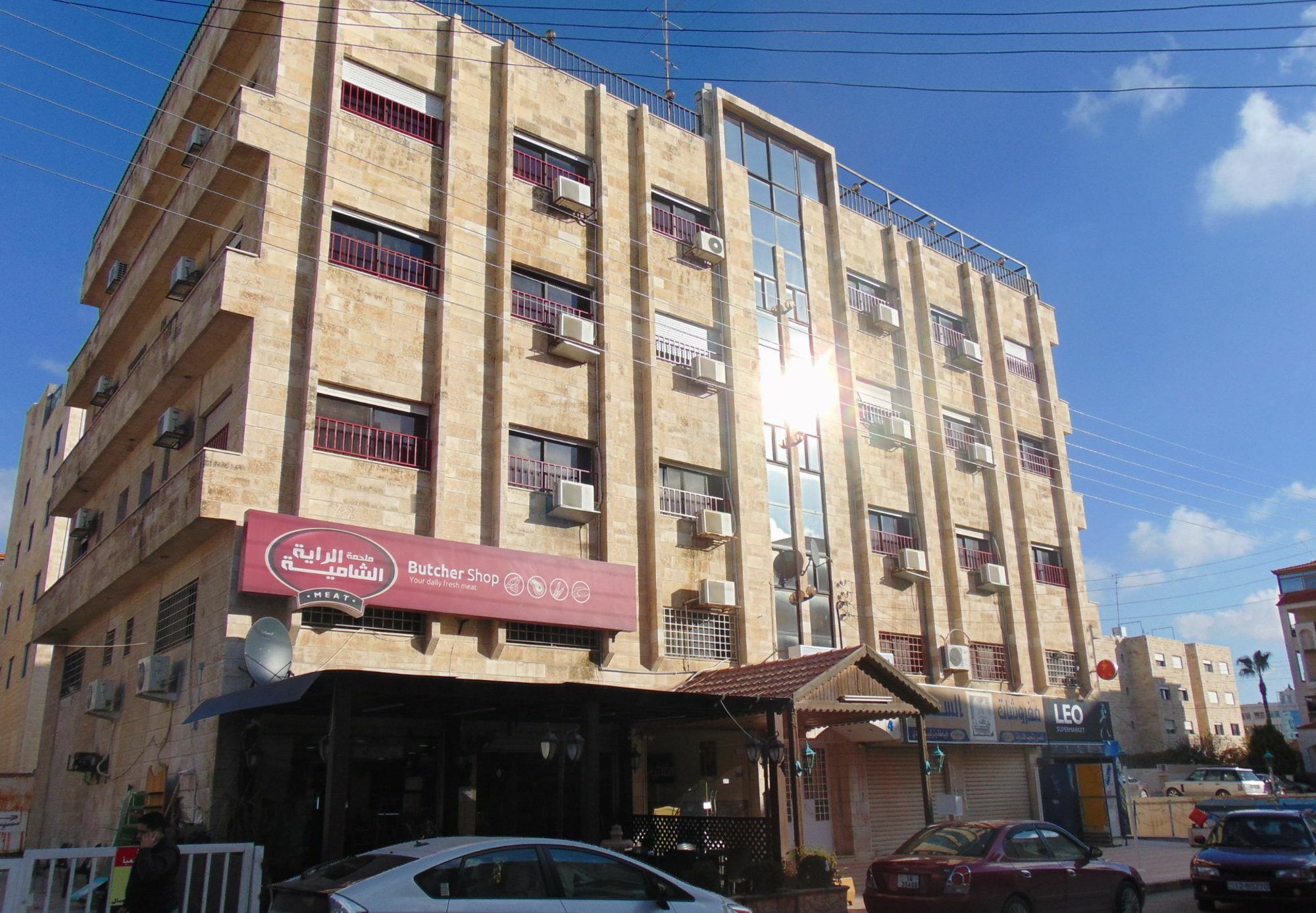 Al-Nujoom Hotel Suites 암만 외부 사진