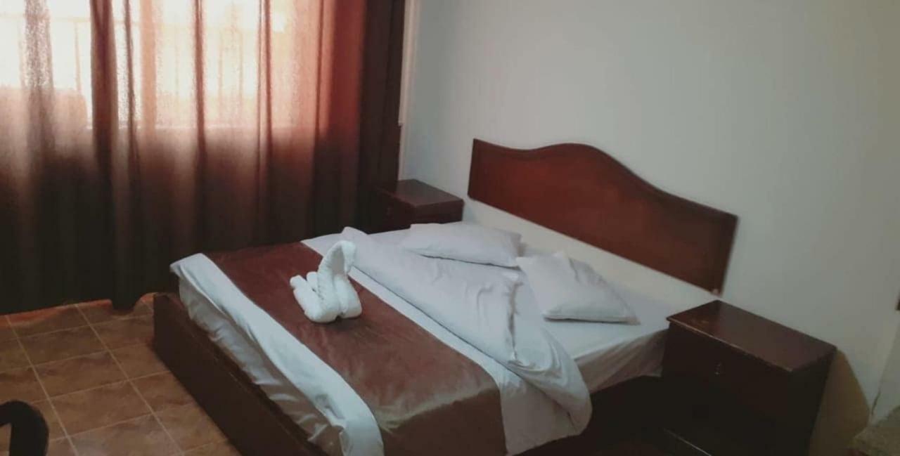 Al-Nujoom Hotel Suites 암만 외부 사진