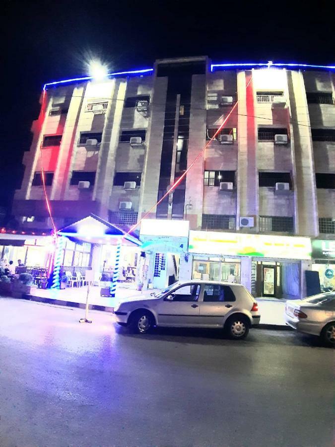 Al-Nujoom Hotel Suites 암만 외부 사진